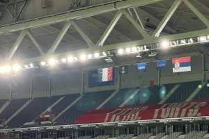 Zvezda u nesvakidašnjim uslovima igra u Lilu